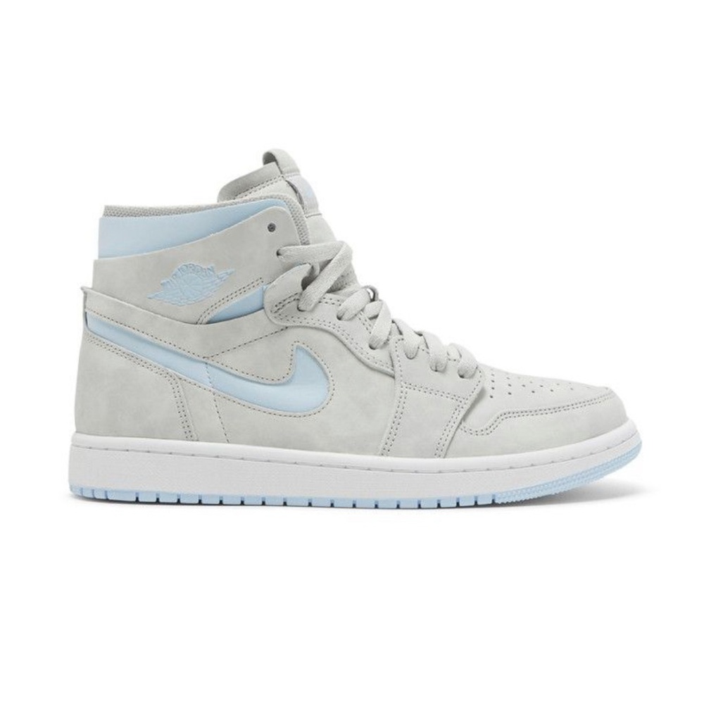 Nike High-Top - Wmns Air Jordan 1 High Zoom Comfort 'Cool Grey Light Blue'